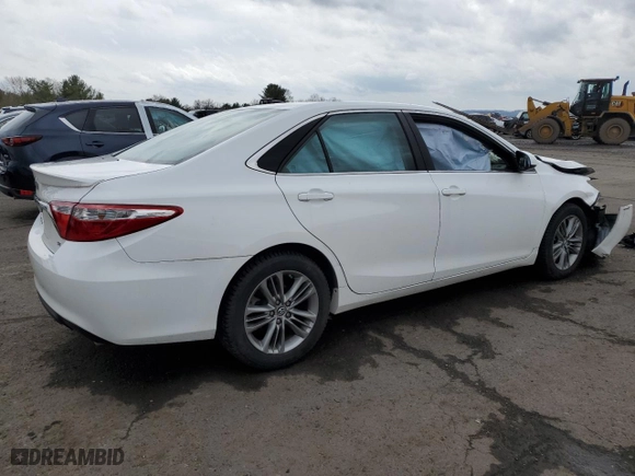 2015 Toyota Camry XLE with VIN 4T1BF1FK7FU476376, listed as a Copart auction lot 51713205 with 95,199 mi miles and Salvage Title. Bid and sale history available at carsss.com. Image 3.