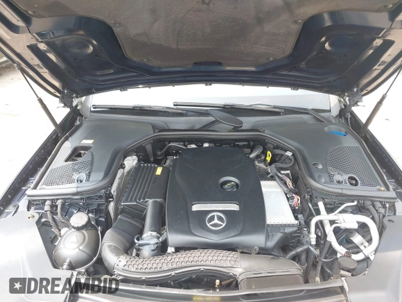 2017 Mercedes-Benz E 300 Luxury с VIN WDDZF4KB2HA012027, выставлен на аукционе IAAI как лот 42490873 с пробегом 95 361 миль миль и . История ставок и продаж доступна на DreamBid. Изображение 10.