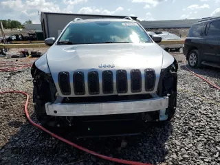 2017 Jeep Cherokee Limited с VIN 1C4PJLDB8HW526930, выставлен на аукционе Copart как лот 59165235 с пробегом 144 576 миль миль и Списание • Salvage title. История ставок и продаж доступна на DreamBid. Изображение 5.