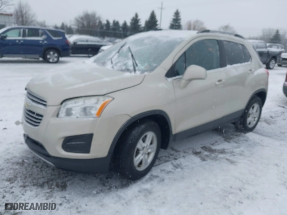 2016 Chevrolet Trax LT with VIN 3GNCJPSB4GL127243, listed as a IAAI auction lot 41315207 with 110,638 mi miles. Bid and sale history available at carsss.com. Image 17.