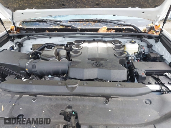2024 Toyota 4Runner TRD Off Road with VIN JTERU5JR8R6282416, listed as a IAAI auction lot 42330108 with 9,131 mi miles and . Bid and sale history available at DreamBid. Image 10.