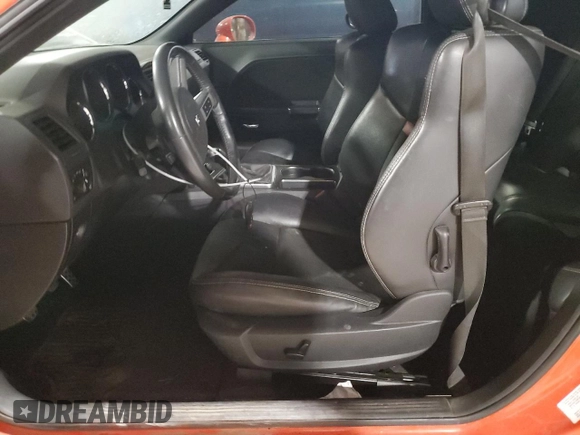 2010 Dodge Challenger SRT-8 with VIN 2B3CJ7DW3AH260635, listed as a Copart auction lot 87880775 with 105,524 mi miles and Salvage title. Bid and sale history available at DreamBid. Image 7.