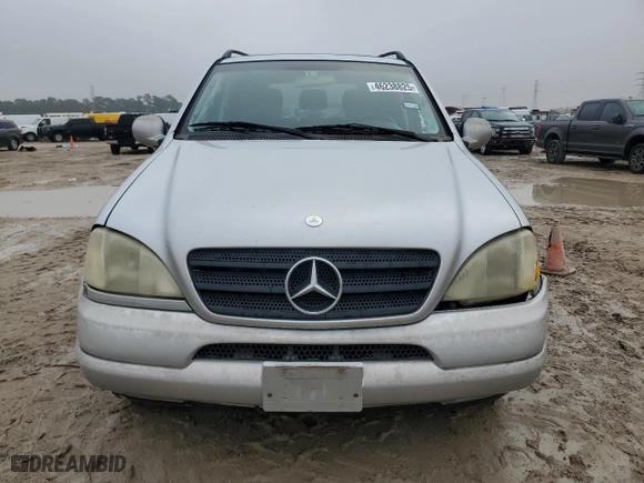 2000 Mercedes-Benz M-Class with VIN 4JGAB54E8YA214902, listed as a Copart auction lot 46238825 with 0 mi miles and Salvage Title. Bid and sale history available at carsss.com. Image 5.