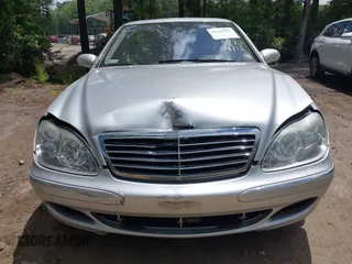 2005 Mercedes-Benz S 430 z VIN WDBNG70J95A436610, wystawiony jako IAAI lot #42345562 z przebiegiem 149 498 mil mil oraz . Historia ofert i sprzedaży dostępna na DreamBid. Obrazek 6.
