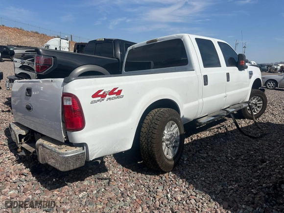 2008 Ford Super Duty F-250 SRW XL with VIN 1FTSW21508EB77529, listed as a Copart auction lot 63726794 with 267,980 mi miles and Salvage Title. Bid and sale history available at carsss.com. Image 4.