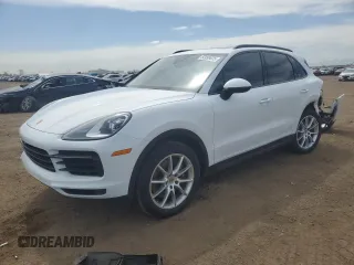 2022 Porsche Cayenne z VIN WP1AA2AY2NDA04695, wystawiony jako Copart lot #52499635 z przebiegiem 25 087 mil mil oraz Szkoda całkowita • Salvage title. Historia ofert i sprzedaży dostępna na DreamBid. Obrazek 1.