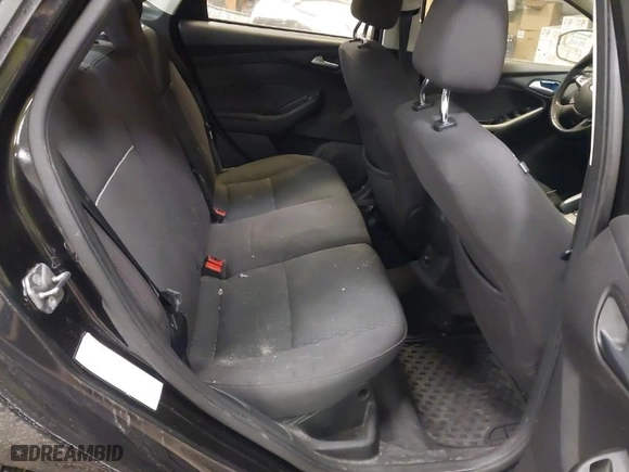 2012 Ford Focus SEL with VIN 1FAHP3H26CL344480, listed as a IAAI auction lot 41882368 with 162,897 mi miles. Bid and sale history available at carsss.com. Image 8.