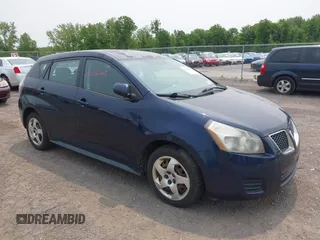 2010 Pontiac Vibe z VIN 5Y2SL6E80AZ403068, wystawiony jako IAAI lot #42426365 z przebiegiem 167 824 mil mil oraz . Historia ofert i sprzedaży dostępna na DreamBid. Obrazek 1.