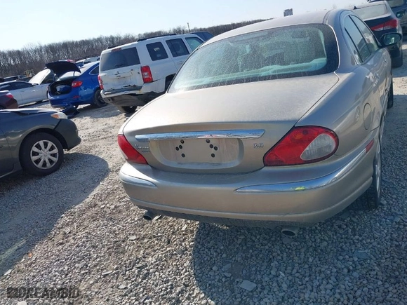 2005 Jaguar X-Type 3.0L with VIN SAJWA51C35WE25430, listed as a IAAI auction lot 41750587 with NaN miles. Bid and sale history available at carsss.com. Image 16.
