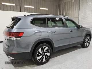 2024 Volkswagen Atlas SE z VIN 1V2WR2CA3RC534264, wystawiony jako Copart lot #55703905 z przebiegiem 43 307 mil mil oraz Czysty tytuł • Clean title. Historia ofert i sprzedaży dostępna na DreamBid. Obrazek 3.