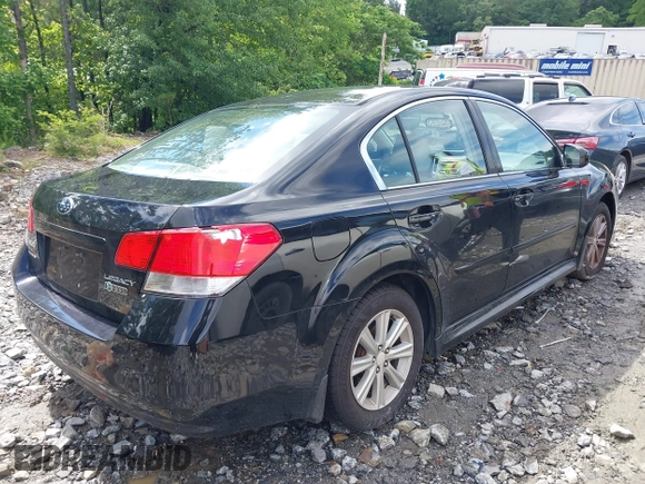 2011 Subaru Legacy Prem z VIN 4S3BMCB60B3248802, wystawiony jako IAAI lot #42250942 z przebiegiem 302 517 mil mil oraz . Historia ofert i sprzedaży dostępna na DreamBid. Obrazek 4.