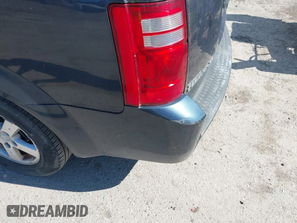 2008 Dodge Grand Caravan SE with VIN 1D8HN44H78B126241, listed as a IAAI auction lot 42245918 with 137,424 mi miles and . Bid and sale history available at DreamBid. Image 6.