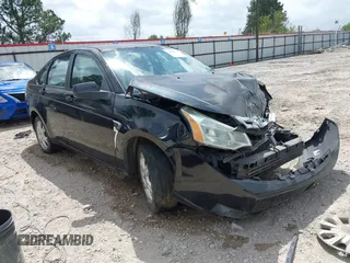 2008 Ford Focus SE with VIN 1FAHP35N18W227328, listed as a IAAI auction lot 41964750 with 196,196 mi miles. Bid and sale history available at carsss.com. Image 1.