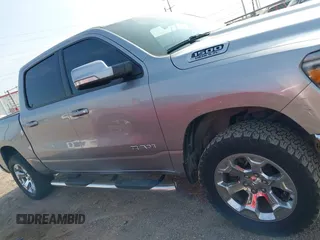 2019 Ram 1500 Big Horn z VIN 1C6RREFT6KN716958, wystawiony jako IAAI lot #41882909 z przebiegiem 119 991 mil mil oraz . Historia ofert i sprzedaży dostępna na DreamBid. Obrazek 13.
