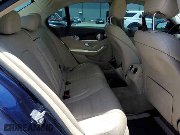 2015 Mercedes-Benz C 300 Luxury with VIN 55SWF4KB5FU034698, listed as a Copart auction lot 64422385 with 161,007 mi miles and Clean title. Bid and sale history available at DreamBid. Image 10.