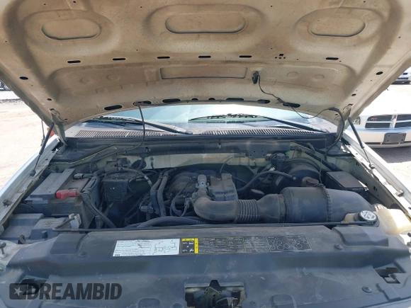 2004 Ford F-150 XL with VIN 2FTRF17264CA03650, listed as a IAAI auction lot 42545657 with Not provided miles and . Bid and sale history available at DreamBid. Image 10.
