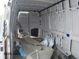 2021 Mercedes-Benz Sprinter Cargo with VIN W1Y4ECHY0MT073349, listed as a IAAI auction lot 39699453 with 136,101 mi miles and . Bid and sale history available at carsss.com. Image 8.