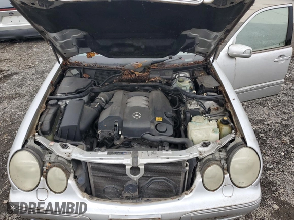 2000 Mercedes-Benz E-Class AWD with VIN WDBJH82J6YX039226, listed as a Copart auction lot 72559034 with 213,680 mi miles and Clean Title. Bid and sale history available at carsss.com. Image 11.