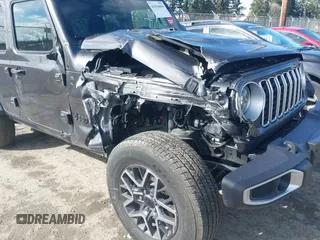 2025 Jeep Wrangler Sahara with VIN 1C4PJXENXSW527925, listed as a IAAI auction lot 41818650 with 5,478 mi miles and . Bid and sale history available at DreamBid. Image 6.