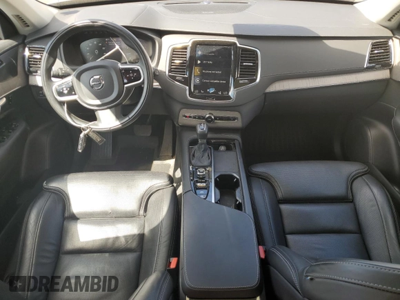 2021 Volvo XC90 Inscription with VIN YV4A22PL1M1741412, listed as a Copart auction lot 68426924 with 38,189 mi miles and Salvage Title. Bid and sale history available at DreamBid. Image 8.
