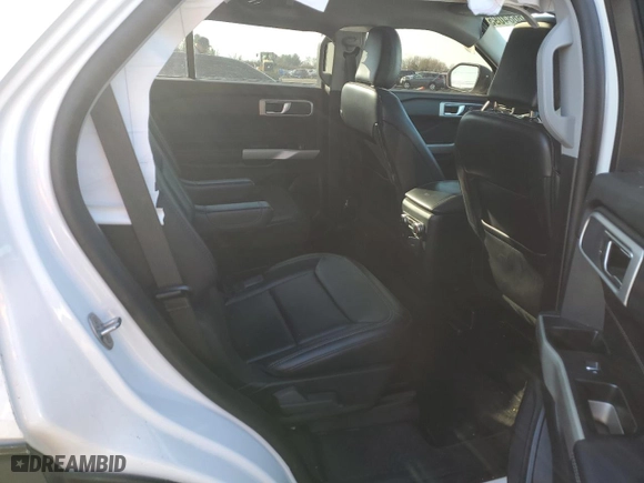 2021 Ford Explorer XLT with VIN 1FMSK8DHXMGA25899, listed as a Copart auction lot 46684095 with 58,053 mi miles and Salvage Title. Bid and sale history available at carsss.com. Image 12.