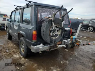 1991 Isuzu Trooper z VIN JACCH58E3M7900325, wystawiony jako Copart lot #79525294 z przebiegiem 146 593 mil mil oraz Czysty tytuł • Clean title. Historia ofert i sprzedaży dostępna na DreamBid. Obrazek 2.