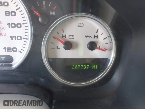 2005 Ford F-150 XLT z VIN 1FTRX12555FB38977, wystawiony jako IAAI lot #42311973 z przebiegiem 287 737 mil mil oraz . Historia ofert i sprzedaży dostępna na DreamBid. Obrazek 7.