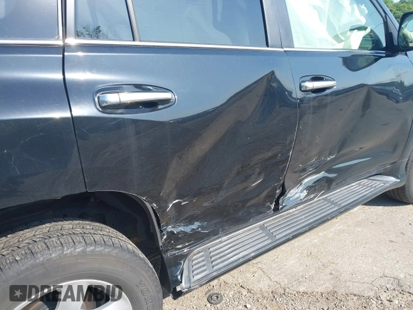 2011 Lexus GX 460 with VIN JTJBM7FX9B5034970, listed as a IAAI auction lot 42562366 with 172,555 mi miles and . Bid and sale history available at DreamBid. Image 6.