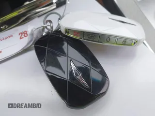 2025 Genesis GV80 z VIN KMUHBESB3SU273631, wystawiony jako IAAI lot #42186632 z przebiegiem 184 mil mil oraz . Historia ofert i sprzedaży dostępna na DreamBid. Obrazek 11.