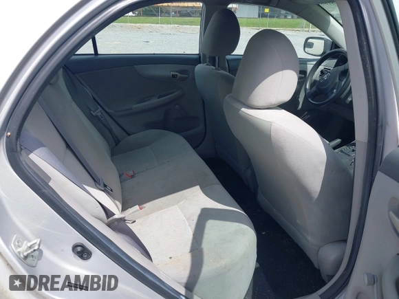 2010 Toyota Corolla с VIN 2T1BU4EE3AC235685, выставлен на аукционе IAAI как лот 42188188 с пробегом 221 000 миль миль и . История ставок и продаж доступна на DreamBid. Изображение 8.