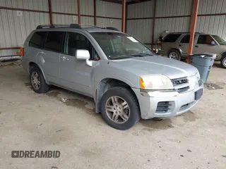 2004 Mitsubishi Endeavor XLS with VIN 4A4MM31S74E020237, listed as a IAAI auction lot 40983303 with 216,973 mi miles. Bid and sale history available at carsss.com. Image 1.