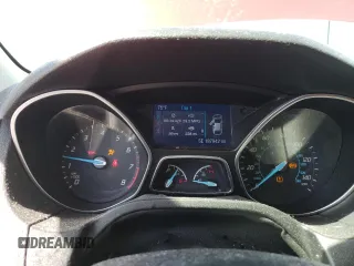 2014 Ford Focus SE with VIN 1FADP3F26EL420302, listed as a Copart auction lot 52653545 with 187,942 mi miles and Salvage Title. Bid and sale history available at DreamBid. Image 9.