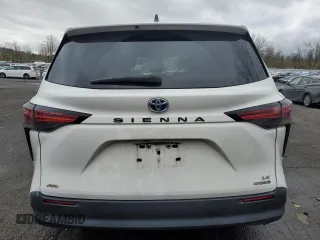 2021 Toyota Sienna LE z VIN 5TDKSKFC1MS017585, wystawiony jako Copart lot #84968164 z przebiegiem 31 279 mil mil oraz Szkoda całkowita • Salvage title. Historia ofert i sprzedaży dostępna na DreamBid. Obrazek 6.