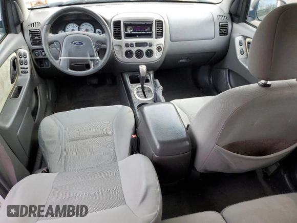 2005 Ford Escape XLT with VIN 1FMYU93Z95KB77112, listed as a Copart auction lot 53038615 with 190,165 mi miles and Salvage Title. Bid and sale history available at carsss.com. Image 8.