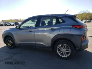 2021 Hyundai Kona SE z VIN KM8K1CAA3MU657559, wystawiony jako Copart lot #55162385 z przebiegiem 77 475 mil mil oraz Nie do naprawy • Non repairable. Historia ofert i sprzedaży dostępna na DreamBid. Obrazek 2.