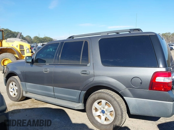 2015 Ford Expedition XL with VIN 1FMJU1FTXFEF10203, listed as a IAAI auction lot 41643079 with 181,558 mi miles. Bid and sale history available at carsss.com. Image 14.