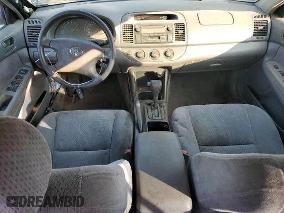 2004 Toyota Camry LE z VIN 4T1BE32K64U329578, wystawiony jako Copart lot #85528744 z przebiegiem Nie podano mil oraz Czysty tytuł • Clean title. Historia ofert i sprzedaży dostępna na DreamBid. Obrazek 8.