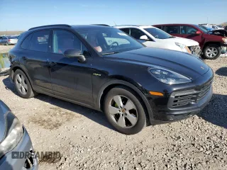 2020 Porsche Cayenne E-Hybrid with VIN WP1AE2AYXLDA22153, listed as a Copart auction lot 53976875 with 99,130 mi miles and Salvage title. Bid and sale history available at DreamBid. Image 4.