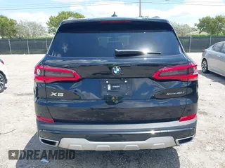 2019 BMW X5 xDrive40i with VIN 5UXCR6C59KLL23735, listed as a IAAI auction lot 41999791 with 31,072 mi miles. Bid and sale history available at carsss.com. Image 16.