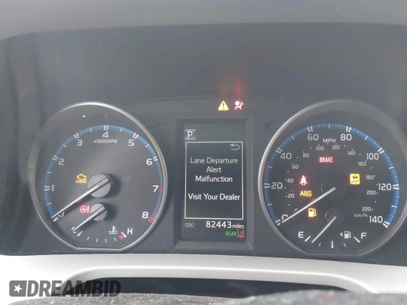 2018 Toyota RAV4 XLE with VIN 2T3WFREV4JW469929, listed as a IAAI auction lot 42536958 with 82,443 mi miles and . Bid and sale history available at DreamBid. Image 7.