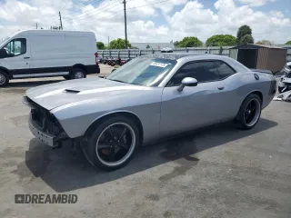 2016 Dodge Challenger R/T Scat Pack z VIN 2C3CDZFJ5GH177997, wystawiony jako Copart lot #55237175 z przebiegiem 52 728 mil mil oraz Szkody całkowita. Historia ofert i sprzedaży dostępna na DreamBid. Obrazek 1.