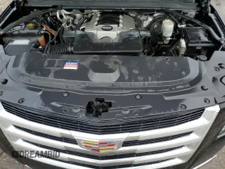2017 Cadillac Escalade Luxury z VIN 1GYS4BKJXHR357895, wystawiony jako Copart lot #56396535 z przebiegiem 121 127 mil mil oraz Tytuł czysty. Historia ofert i sprzedaży dostępna na DreamBid. Obrazek 12.