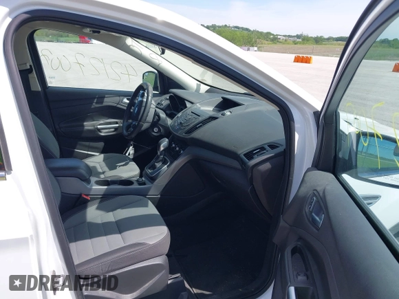 2014 Ford Escape SE z VIN 1FMCU0GX6EUA78282, wystawiony jako IAAI lot #42127007 z przebiegiem 111 128 mil mil oraz . Historia ofert i sprzedaży dostępna na DreamBid. Obrazek 5.