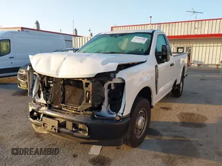 2023 Ford F-250 XL with VIN 1FTBF2AA6PEE09157, listed as a IAAI auction lot 42629266 with 15,571 mi miles and . Bid and sale history available at DreamBid. Image 19.