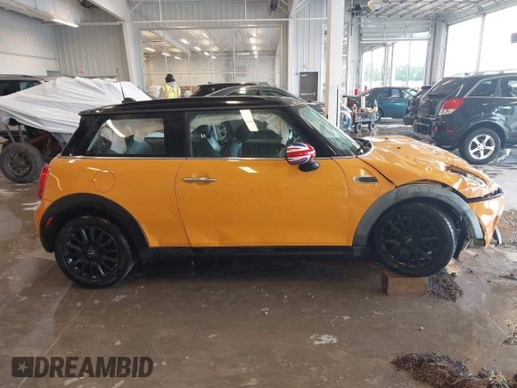 2015 MINI Hardtop with VIN WMWXM5C57FT942137, listed as a IAAI auction lot 42146541 with 96,058 mi miles and . Bid and sale history available at DreamBid. Image 13.