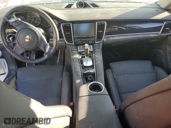 2016 Porsche Panamera 4 z VIN WP0AA2A79GL003481, wystawiony jako Copart lot #35942073 z przebiegiem Nie podano mil oraz . Historia ofert i sprzedaży dostępna na DreamBid. Obrazek 8.