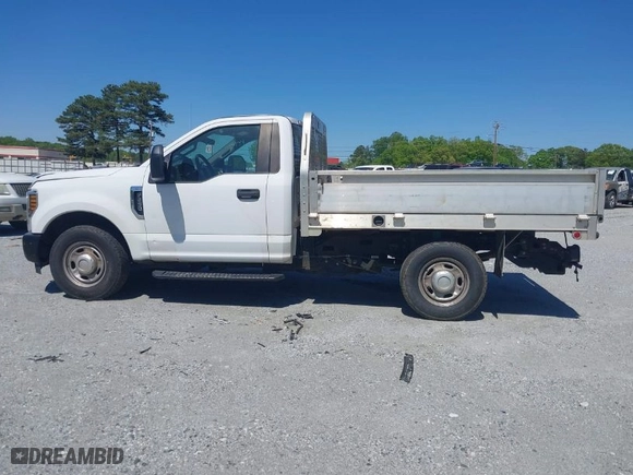 2018 Ford Super Duty F-250 SRW XL with VIN 1FDBF2A60JEC13519, listed as a IAAI auction lot 41982762 with 88,766 mi miles. Bid and sale history available at carsss.com. Image 14.