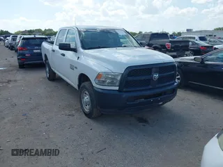 2015 Ram 2500 Tradesman z VIN 3C6TR4CT4FG556775, wystawiony jako IAAI lot #42531595 z przebiegiem 109 195 mil mil oraz . Historia ofert i sprzedaży dostępna na DreamBid. Obrazek 1.