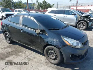 2017 Kia Rio LX with VIN KNADM4A33H6062620, listed as a IAAI auction lot 41989987 with 135,717 mi miles. Bid and sale history available at carsss.com. Image 1.