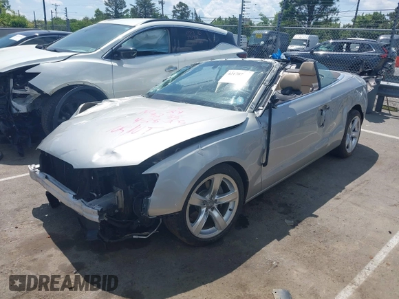 2014 Audi A5 Premium Plus z VIN WAULFAFH6EN003233, wystawiony jako IAAI lot #42178794 z przebiegiem 59 860 mil mil oraz . Historia ofert i sprzedaży dostępna na DreamBid. Obrazek 2.
